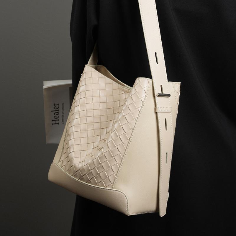 Cowhide Hand Woven Tote Mother Child Bag New Genuine Leather Commuting Large Capacity Fashionable Shoulder Bag Crossbody Women's Bag