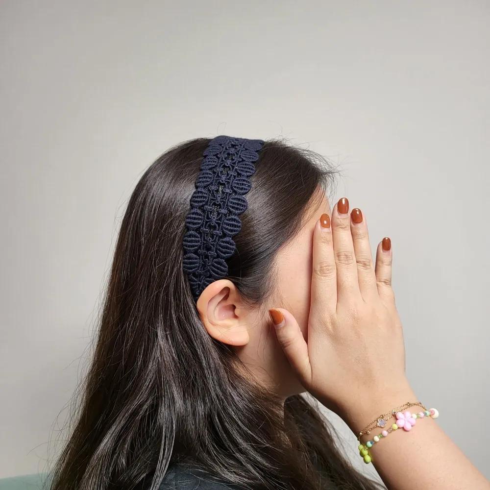 Lace wide polka dot embroidery accent headband 1. White