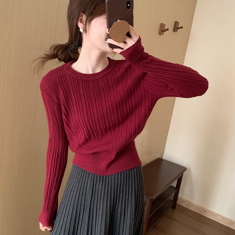 Korean Style High-Waisted Pleated Knit Midi Skirt: Elegant, Versatile, and Soft for a Casual Ladylike Look