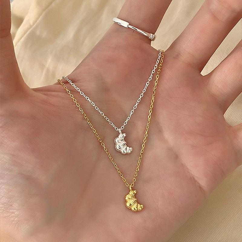Womens Mini Croissant Necklace Fashion Versatile Clavicle Chain French Vintage Jewelry