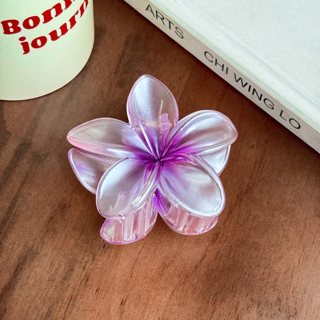 

Premium Quality Gradient Egg Flower Hair Claw Clips Perfect For Casual And Formal Looks Purple8cm