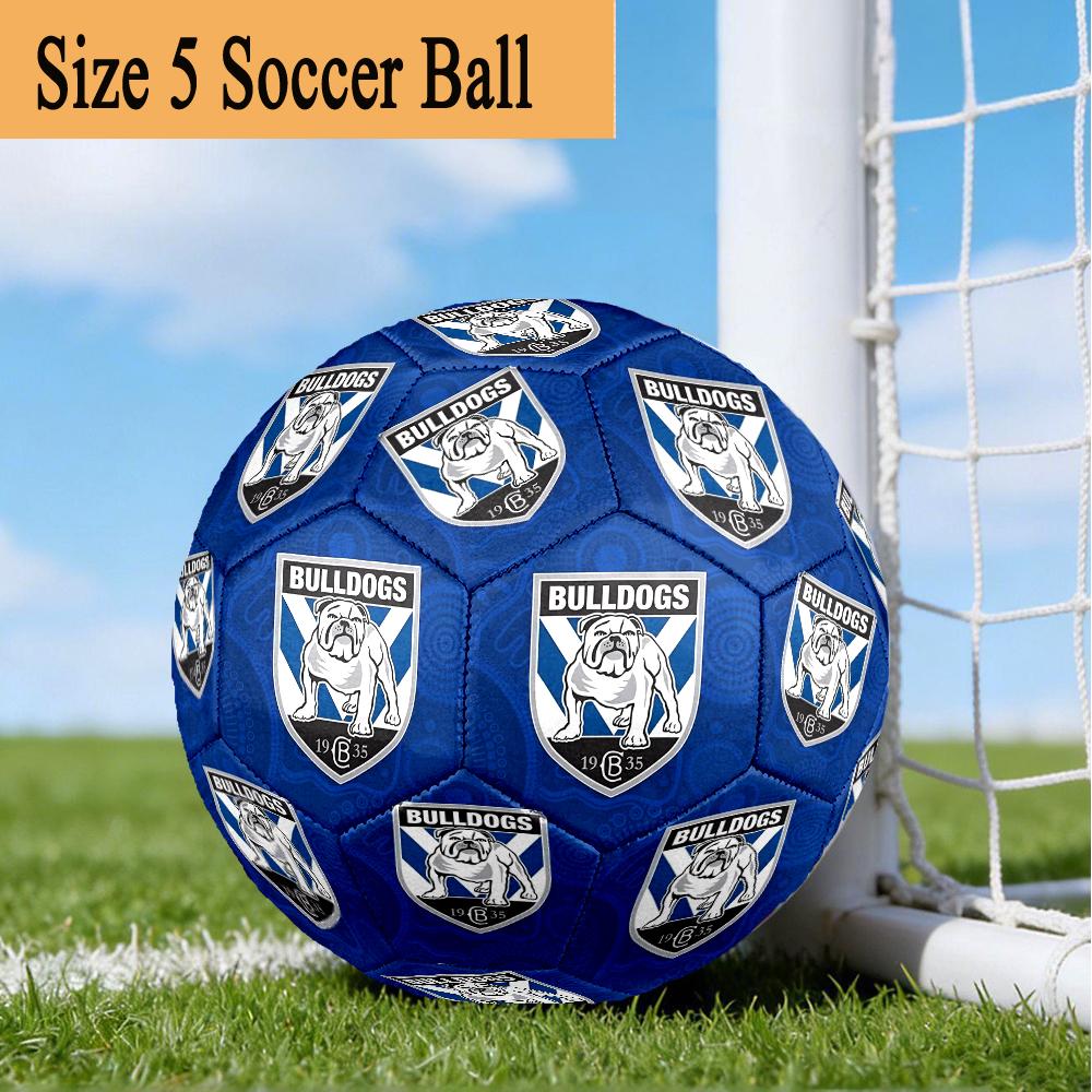 Bulldogs Team Crest Design Size 5 Soccer Ball,Indoor/Outdoor Suitable for Training Matches Tournaments Practice Games Perfect Gift for Fan