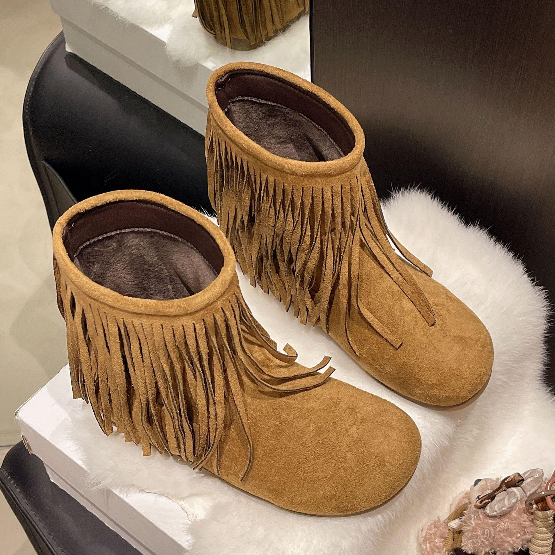 

Внешняя торговля большой размер женские ботинки осень и зима новые короткие ботинки однотонные заклепки плоская подошва бахрома ботинки модные сочетающиеся женские ботинки 40 верблюд