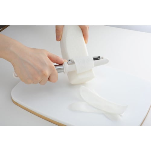 ERNEST [Made in Japan] Vertical Cabbage Peeler, Shreds Cabbage, Anti-Splatter, Ultra-Thin, Lightweight, Suitable for More Than Cabbage, Safety Cover I