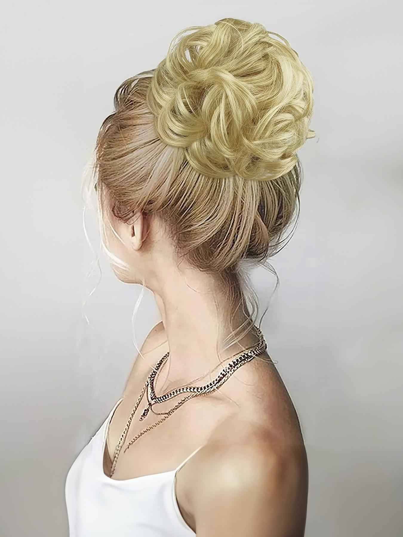 

ALAN EATON Claw Clip Messy Bun Hair Piece for Women Blonde Synthetic Wavy Curly Ponytail Hairpiece for Daily Wear Багатоколірний варіант 10 дюймів