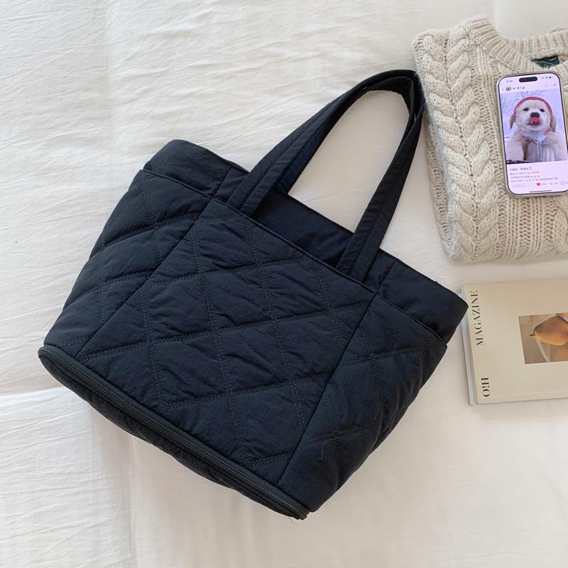 Women's Bag Rhomboid Shoulder Bag Commuter Large Capacity Tote Bag