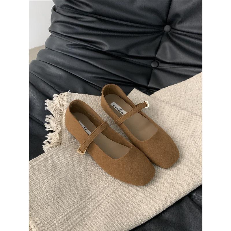 French temperament shallow mouth square head Mary Jane single shoes women's 2025 new Korean version flat bottom one word buckle belt grandma shoes