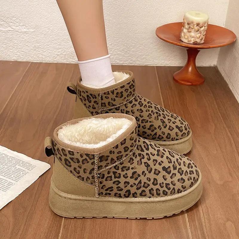 Casual Leopard Thick Plush Snow Boots Women 2025 Winter Warm Fluffy Fur Ankle Boots Soft Non Slip Thick Bottom Shoes for Woman