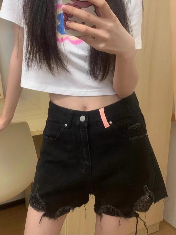 High-Waisted Vintage Ripped Black Denim Shorts - Women's 2025 Wide-Leg Summer Collection.