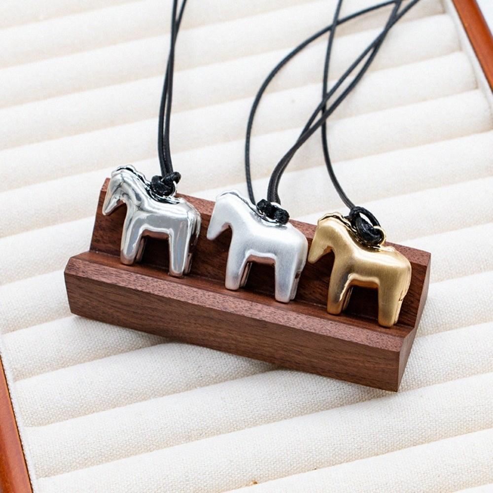 Zinc Zinc Alloy Pony Sweater Chain Adjustable Leather Rope Necklace Horse Pendant Necklace Decoration
