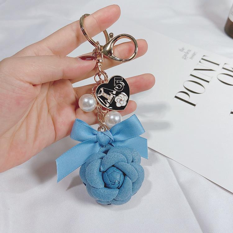 Kreativer DIY Perlenketten Camellia Schlüsselanhänger doppelseitig Modischer Auto Schlüsselanhänger Anhänger für Frauen