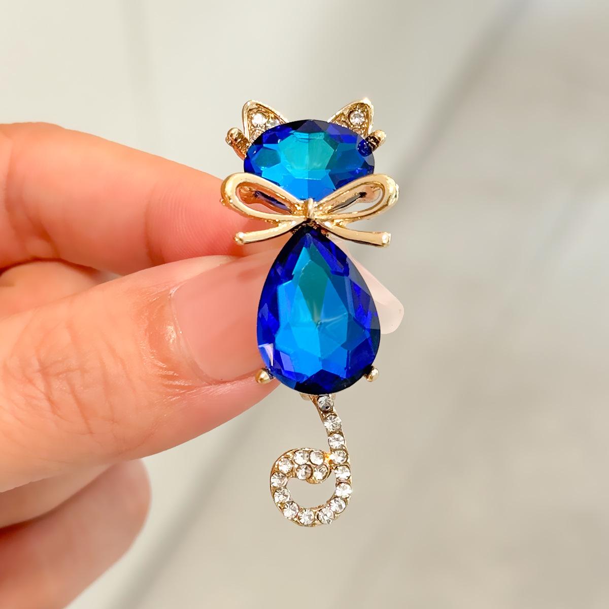 

Брошь со стразами в виде животного синего кота, персонализированная креативная кошечка, корсаж, аксессуары для костюма, булавка для воротника, прямая