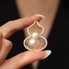 New Chinese Style Hollow Gourd Pearl Elegant Suit Brooch For Women Clothing Coat Corsage Jewelry Accessories Gifts
