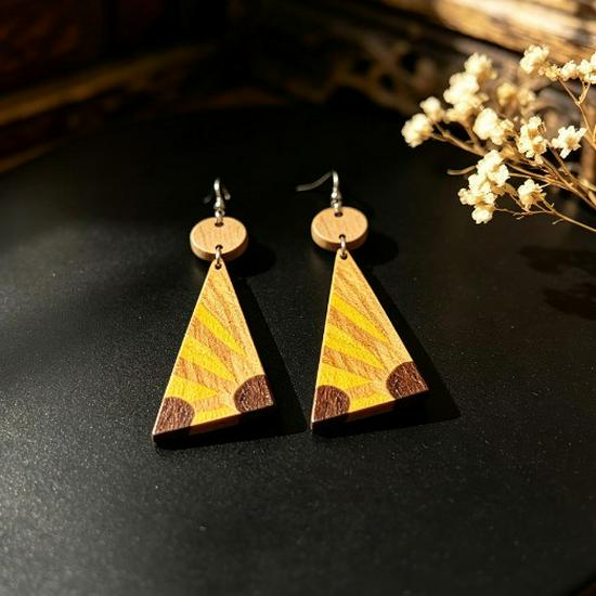 Korean-Style Irregular Design Retro Earrings - Trendy, High-End Niche Ear Accessories