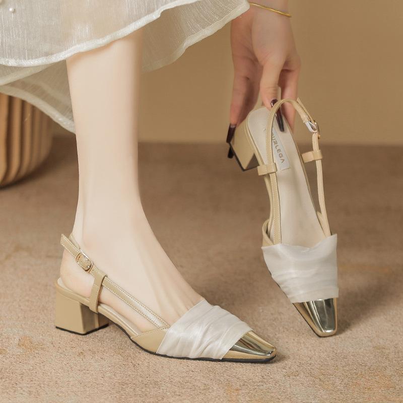 Baotou sandals women's summer new models with skirts, color matching mesh rear tripple straps, square head thick heel single shoes
