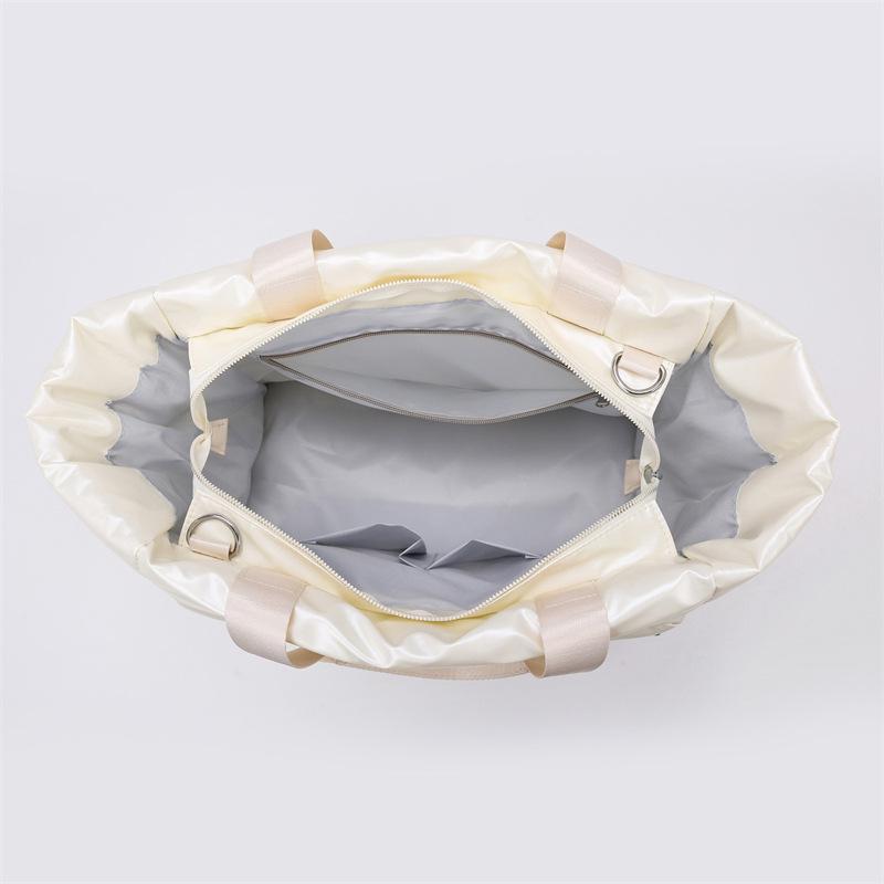 Lightweight Handheld Gym Bag - Wet/Dry Separation, Large Capacity, Ideal for Travel & Yoga