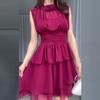 2024 Sommer Europäischer & Amerikanischer Reiner Schicker Stil Taillenbindung Französischer Rundausschnitt Kurzes Kleid