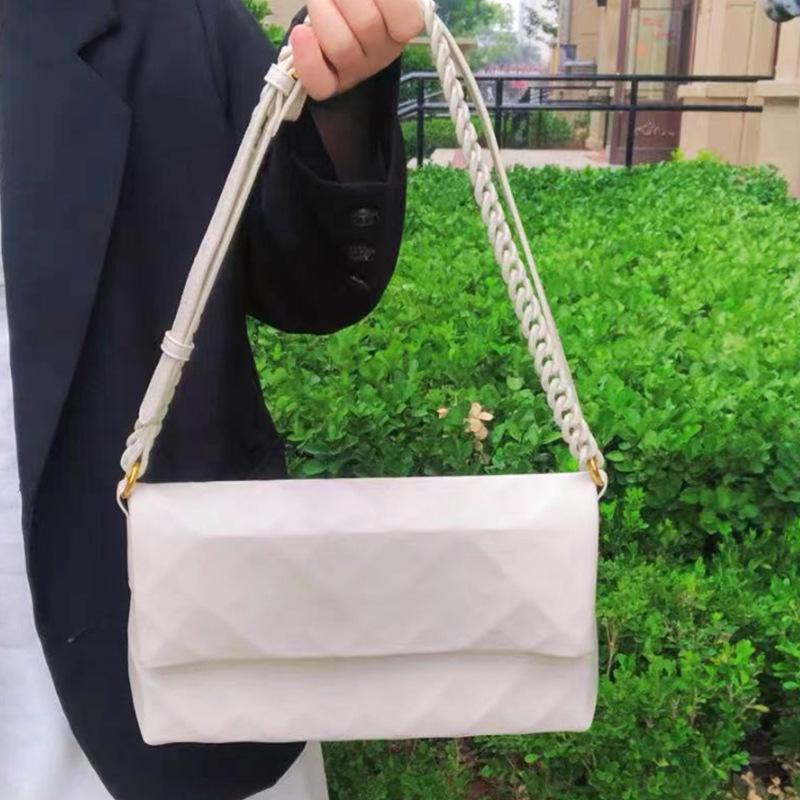New Crossbody Women's Bag Fashion Versatile Shoulder Bag