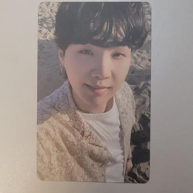 

Я продаю альбом BTS Butter Suga