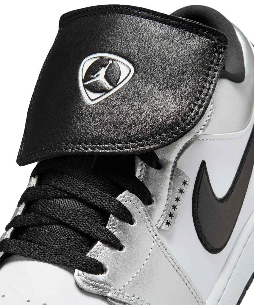 Nike Air Jordan 1 Low Se M - White::Metallic Silver:Black / Ir2278-100