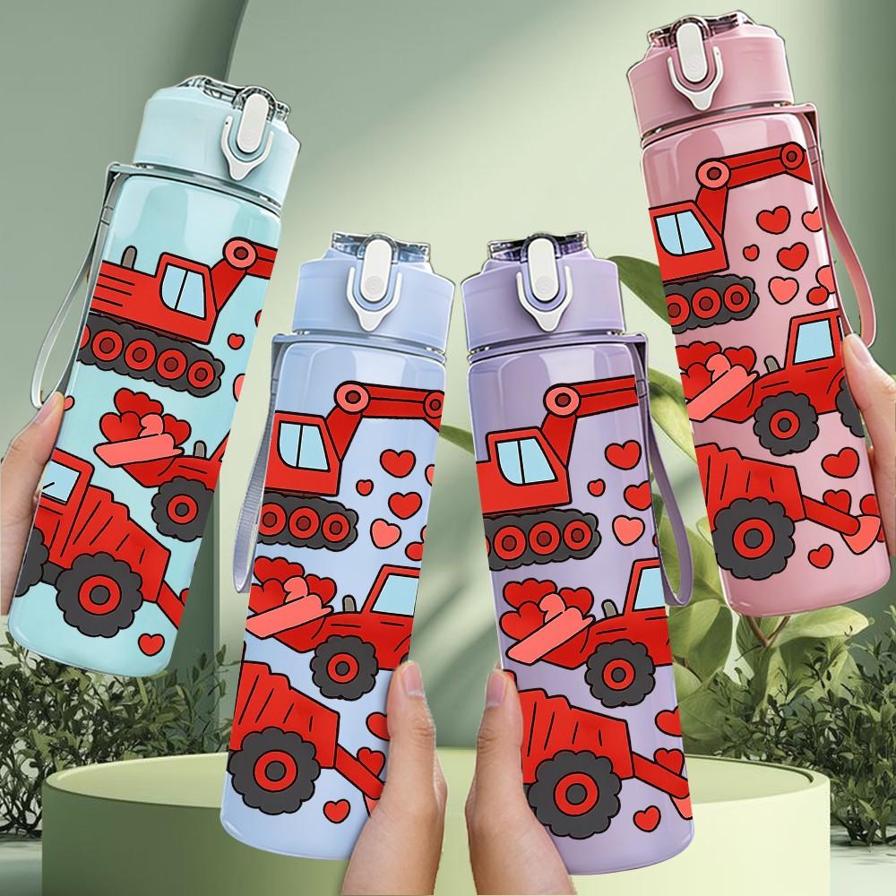 1PC Construction Tractor Truck 750ml Color Plastic Sports Water Bottle Leakproof Flip Straw Lid Suitable for Sports Office Home Use