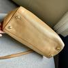 [Pre-Owned] Khaki Leather Crosshatch Shoulder Bag - Very Good #ANLAY9
