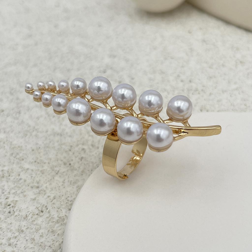 Design Sense Ins Style Hollow Flower Open Ring, Personalized Starfish Imitation Pearl Feather Ring for Women