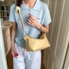Niche Design Bag Women's Large-capacity New Summer Leisure Shoulder Messenger Bag Commuter Dumpling Bag