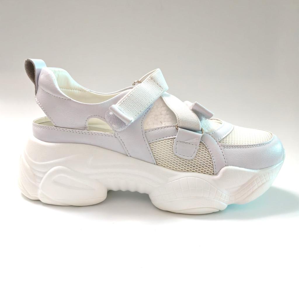 New Arrival Women's White Thick Sole Dad Shoes Genuine Leather Breathable Mesh Cutout Sport Sandals for Fashion and Comfort