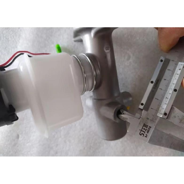 Brake Master Cylinder Master Brake Cylinder Master Cylinder For Nissan Forklift TD27 J01 J02 TD27 H20 3.5T 5117 5057
