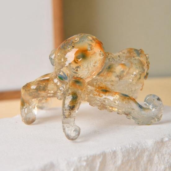 Handcrafted Resin Octopus Figurine Unique Sea Creature Statue with Realistic Details & Quartz Accents Decorative Desktop Sculpture for Home Office
