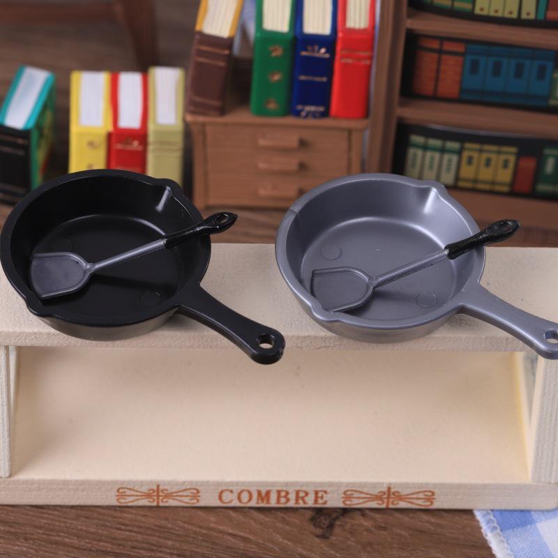 Miniature Dollhouse Kitchen Set: DIY Frying Pan and Spatula Props