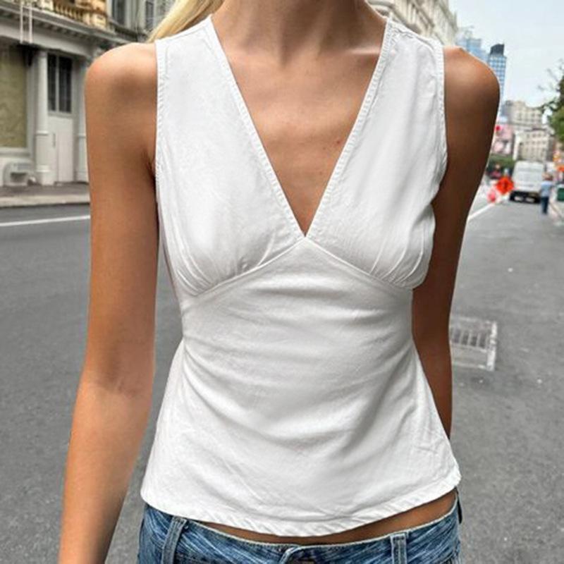 Fashionable and Casual Pure White Vest for Women Wearing Deep V-neck Pleated Chest Slim Sleeveless Top Base Shirt