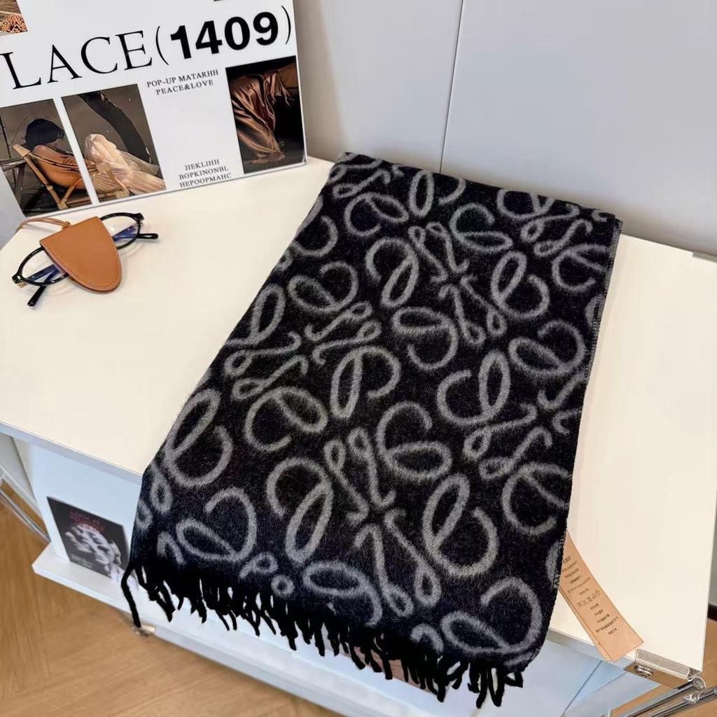 Damski dwustronny szal z wielbłądziej wełny moherowej i kaszmiru z frędzlami - Nadruk z logo, wszechstronny na jesień i zimę