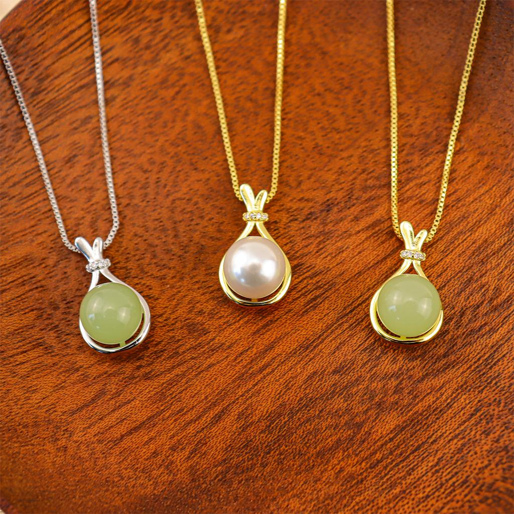 Lucky Bag Hetian Jade Necklace Light Luxury Design Clavicle Chain Girlfriend Elegant High-End Fresh Jewelry