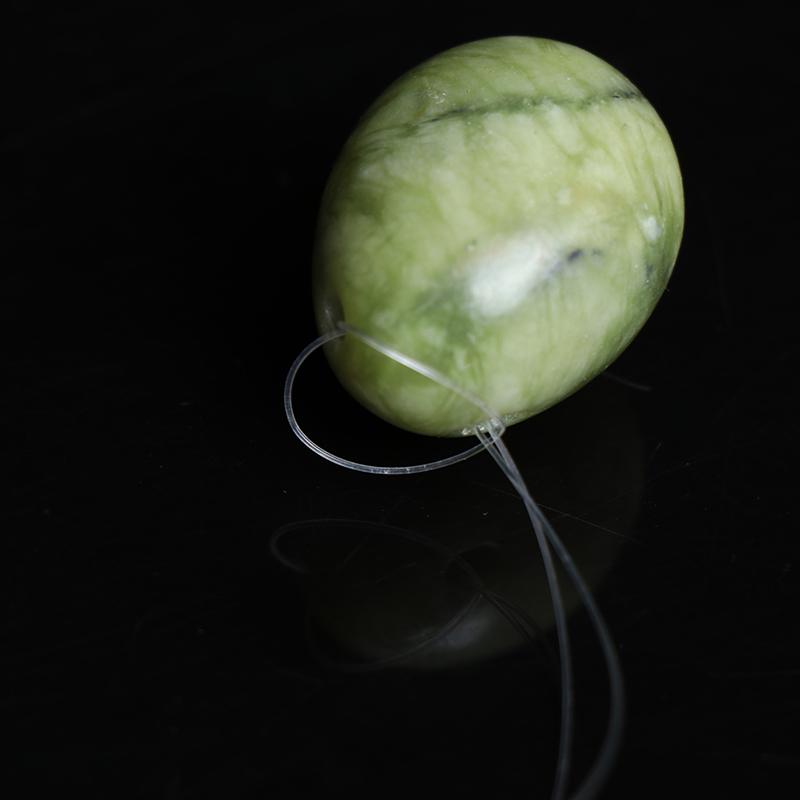 Natürliche Jade Ei Frauen Beckenboden Muskel Übung Straffung Vaginal Ball