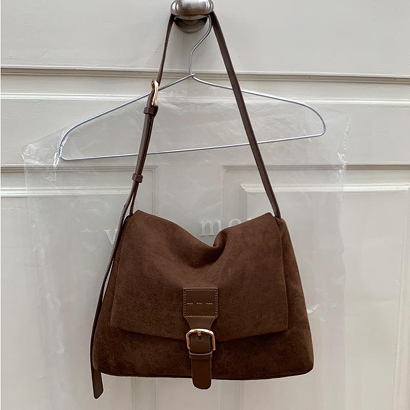 Women's Bag Student New Retro Temperament Suede Shoulder Armpit Bag Versatile Casual Tote Messenger Bag