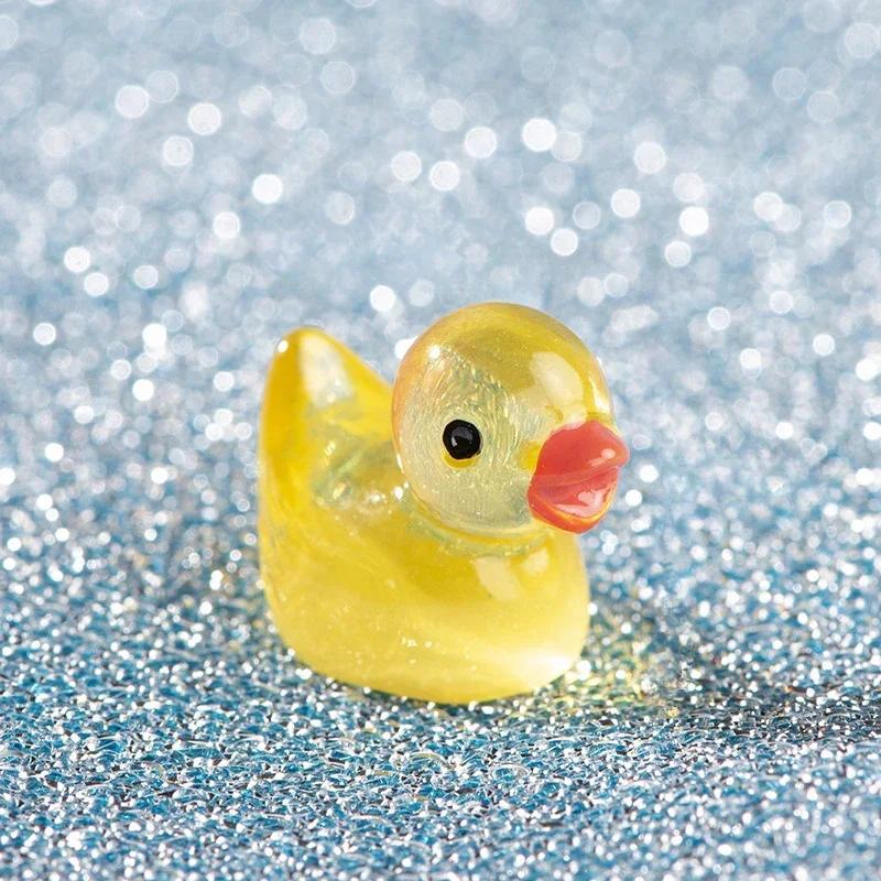 5-20pcs Luminous Micro Landscape Duck Ornaments Handcrafts Small Cute Mini Resin Yellow Duck DIY Resin Dollhouse Decoration