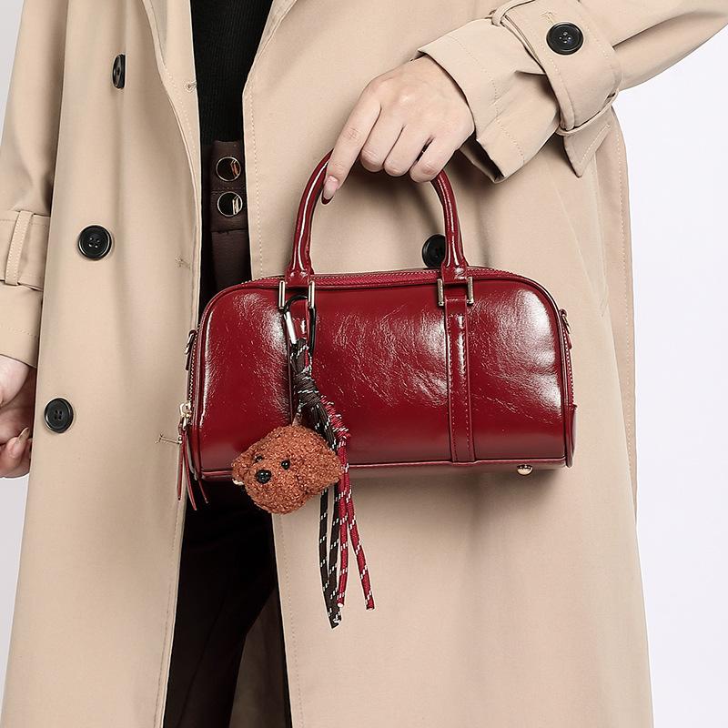Elegant Vintage Pillow Bag for Women, New Autumn and Winter Versatile Tote Bag, Large-capacity Shoulder and Underarm Bag