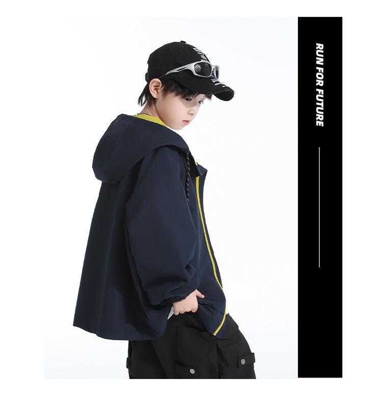 Hübsche Big Boy 2025 Frühling-Herbst Outdoor Kapuzen-Windjacke