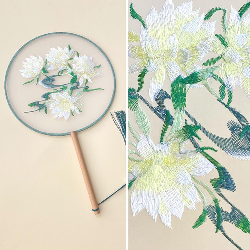 Chinese Ancient Style Round Fan Silk Embroidered Cheongsam Fan Dance Performance Photography Props Home Decor