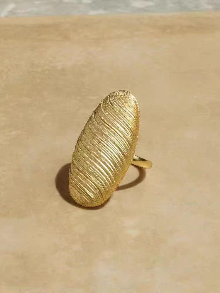 Cocoon Series White Brushed Striped Oval Stud Earrings: Women's 2025 Silver Needle Design