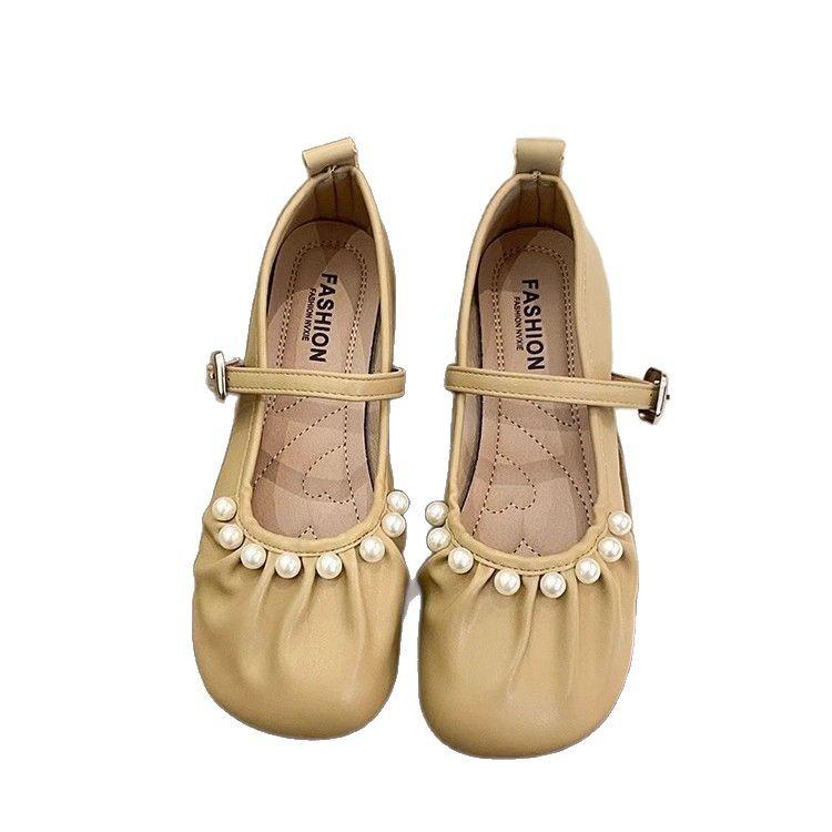 French pearl shallow mouth Mary Jane shoes girl 2025 new fairy style with skirt one-button flat beanie shoes