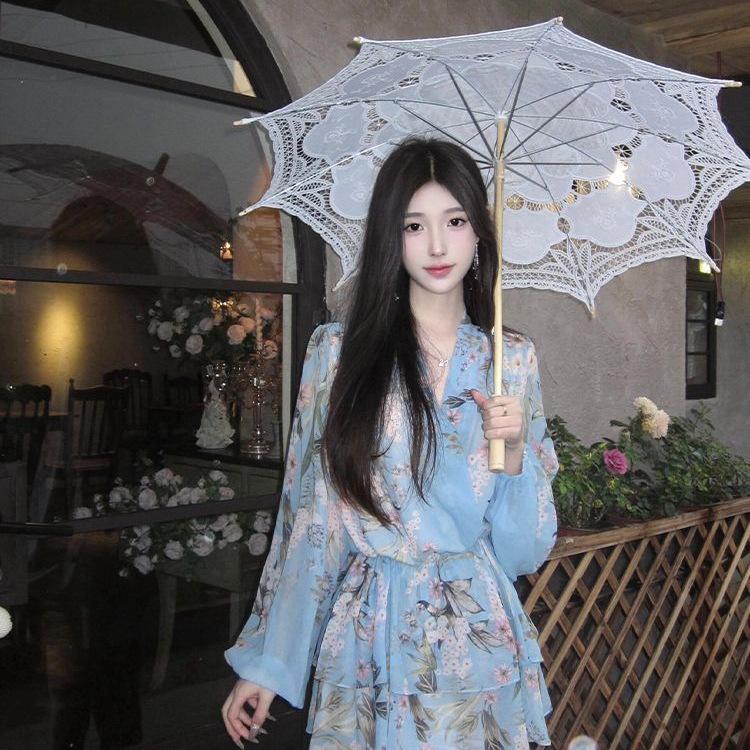 Seaside Style Lantern Sleeve Floral Chiffon V-Neck Dress for Tall Slim Women