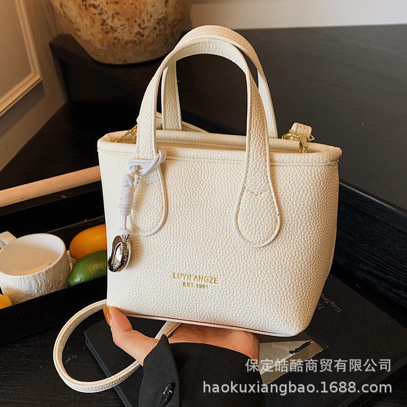 This year's popular bags women's 2025 new trendy summer fashion versatile hand bag shoulder crossbody bucket bag