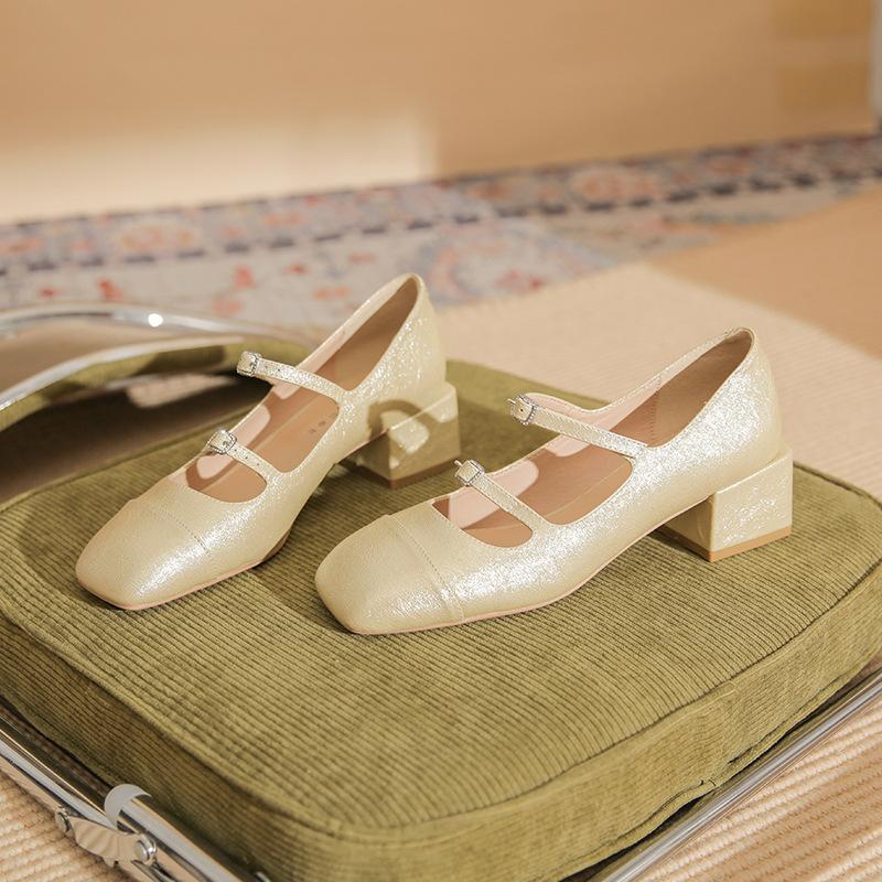 53305 [sheepskin] high heels women's thick heel 2025 new one-word belt Mary Jane shoes square head splicing sheet