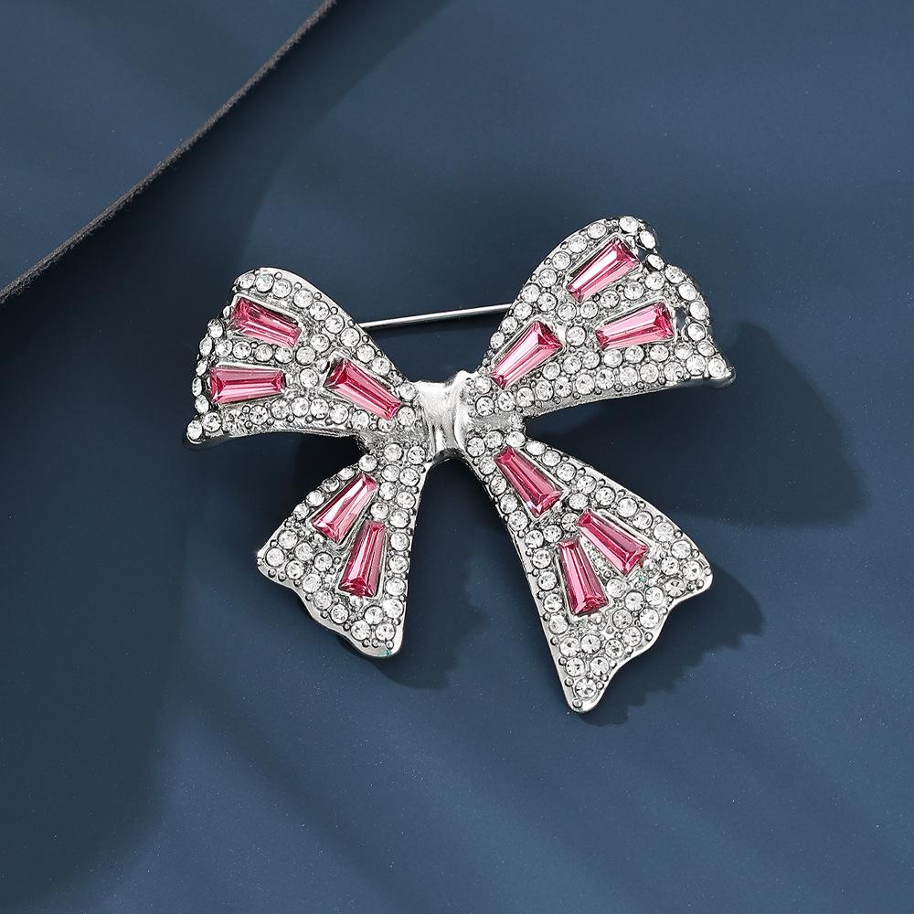 Luxury Slightly Inlaid With Zirconium Bow Brooch Exquisite Small Brooch For Women Suit Collar Shirt Accessories Corsage