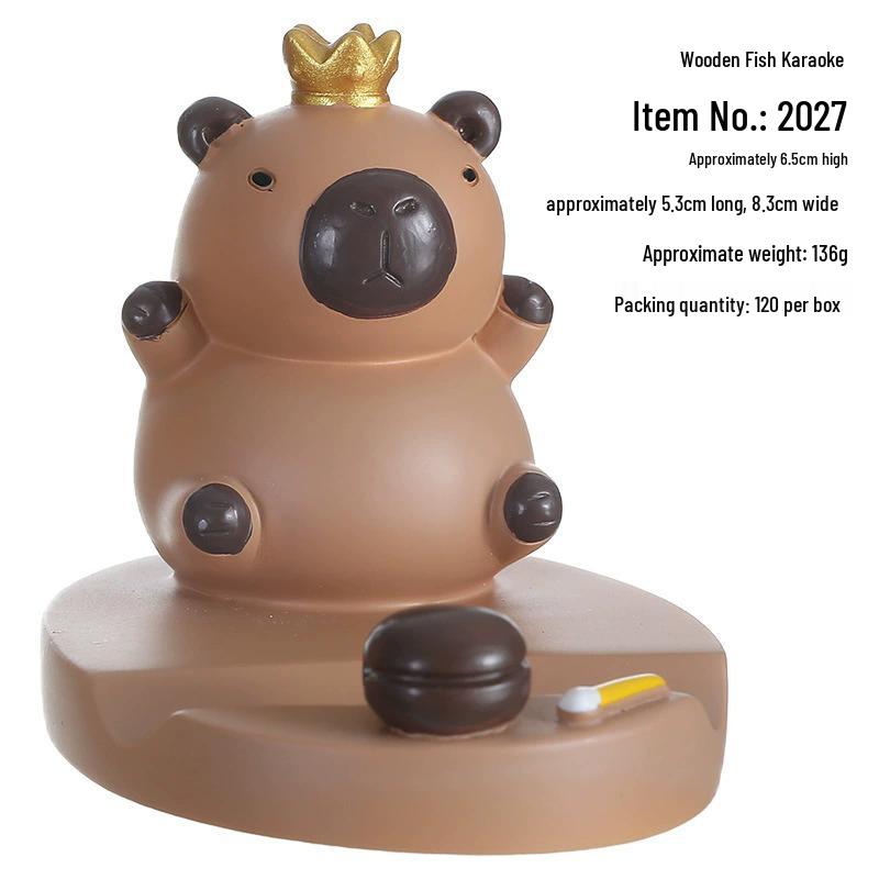 Chang Baosen Capybara Phone Holder & Desk Decor
