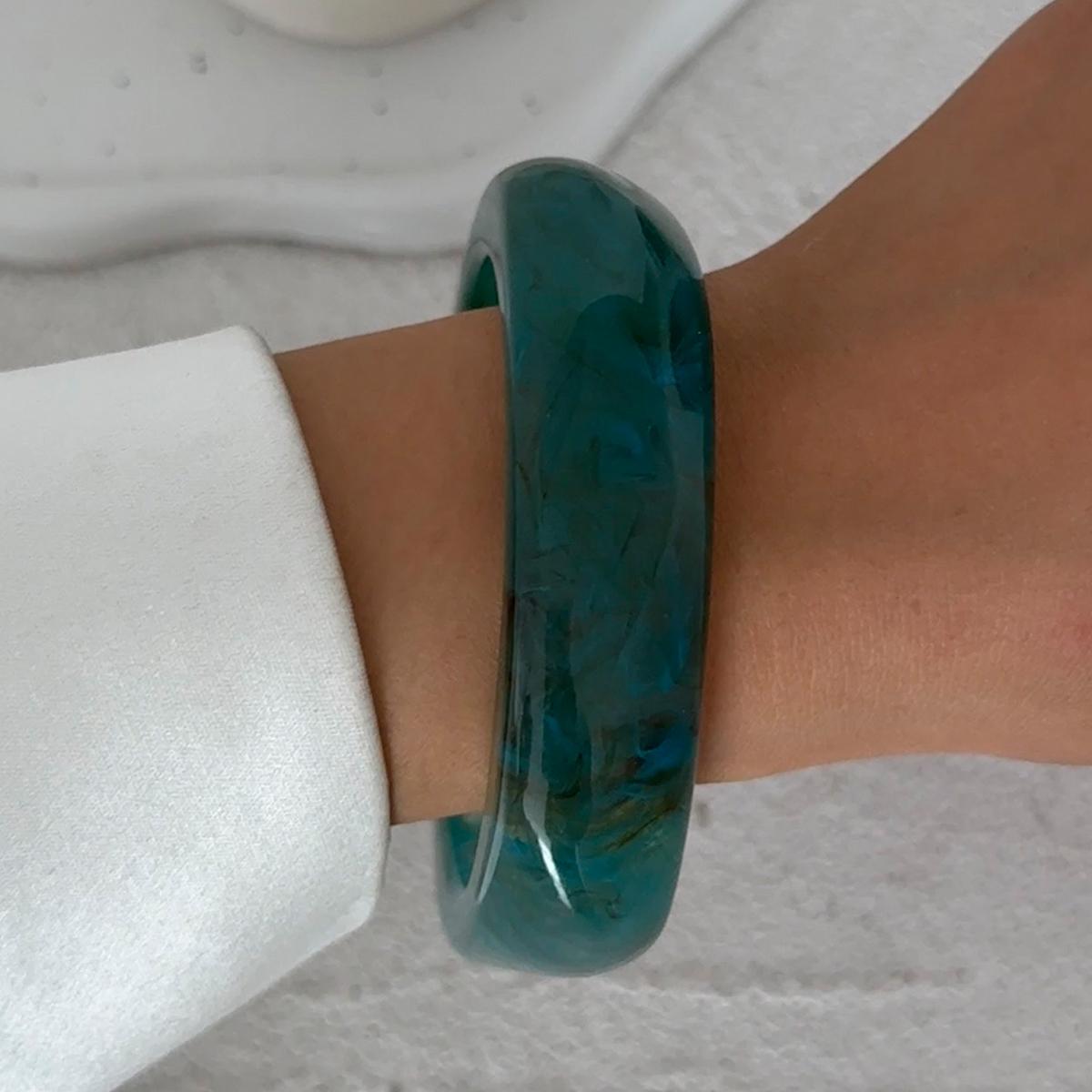 

SHIXIN 3 Styles Bohemian Blue Resin Acrylic Wide Bracelet for Women Retro Geometry Round Chunky Bangle Bracelet on Hand Jewelry