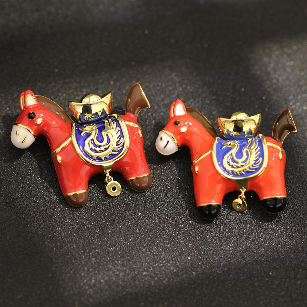 Neues Produkt, rotes tropfendes Öl, bald kommt Geld, dreidimensionale Tier-Sternzeichen-Anstecker, süß und vielseitig, klein und 100 Anstecker, Herren und w